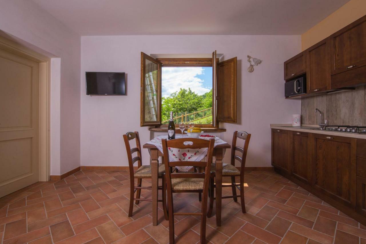 Apartamento Antichi Sentieri Serravalle  Exterior foto