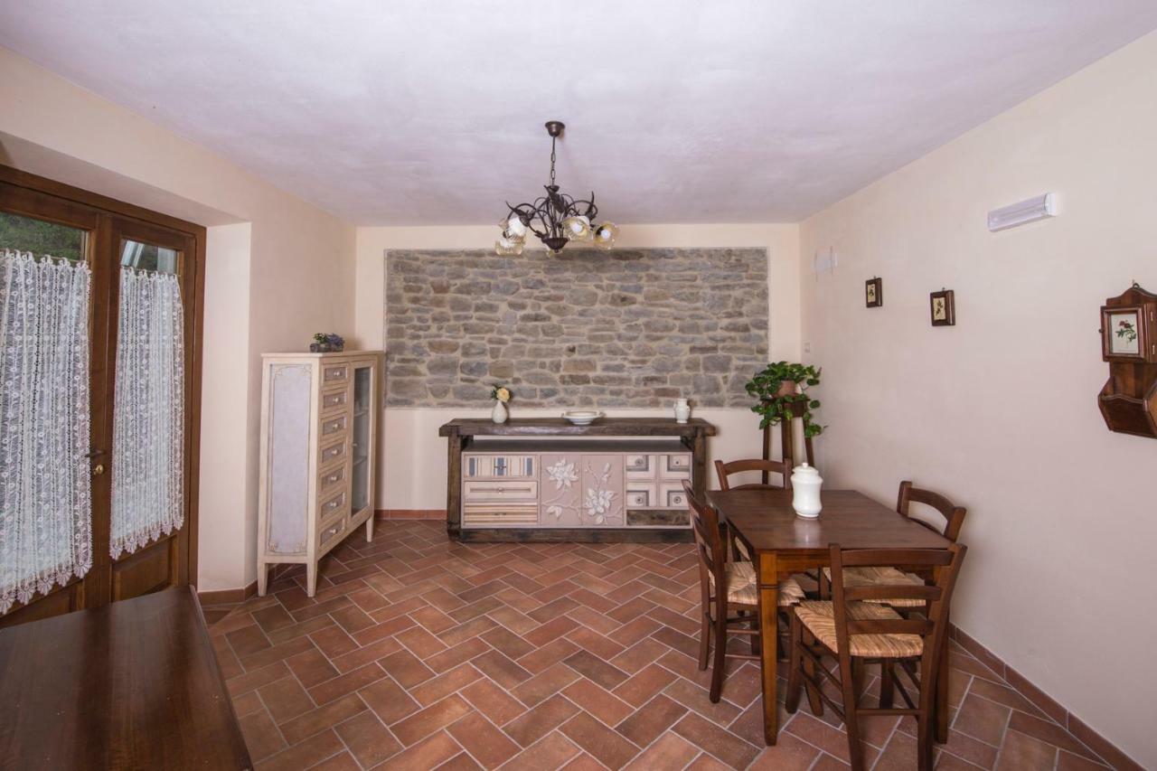 Apartamento Antichi Sentieri Serravalle  Exterior foto