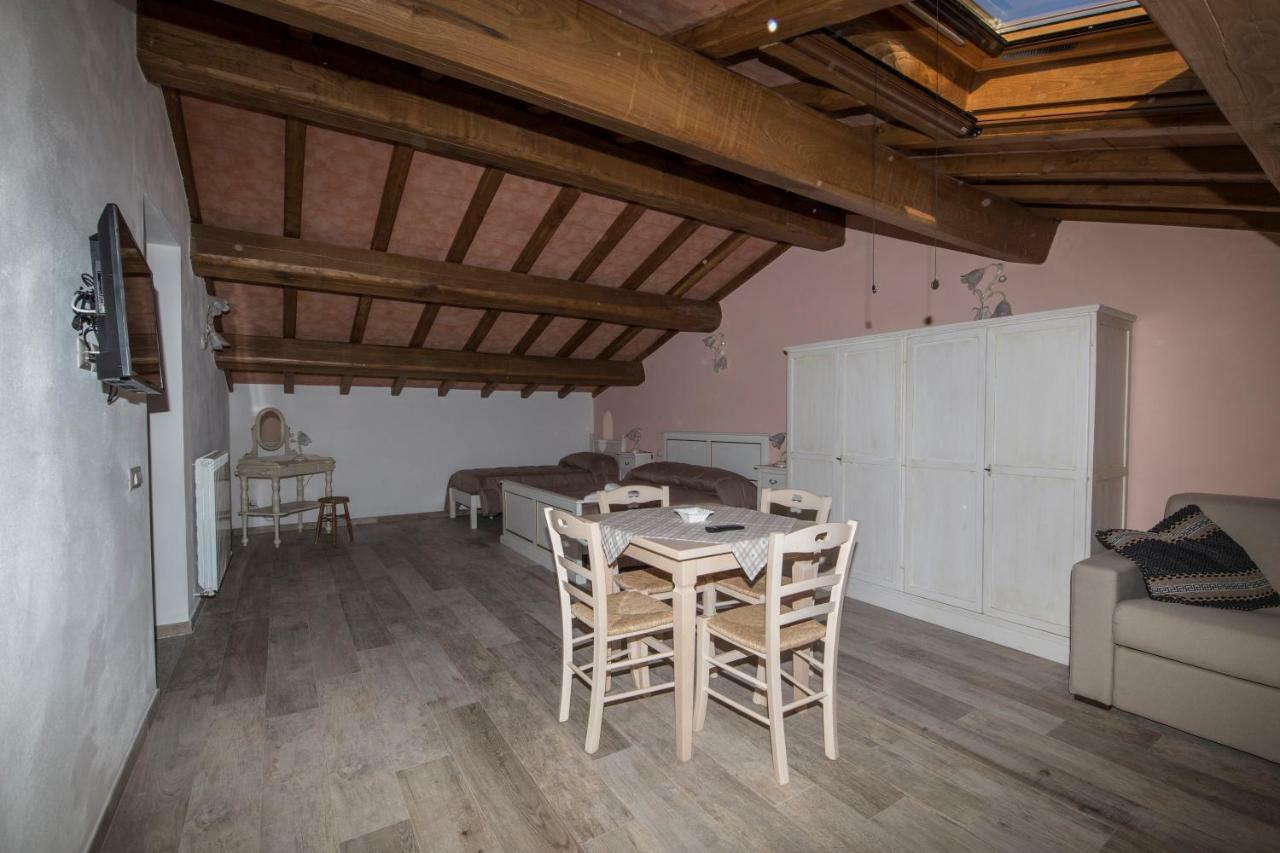 Apartamento Antichi Sentieri Serravalle  Exterior foto